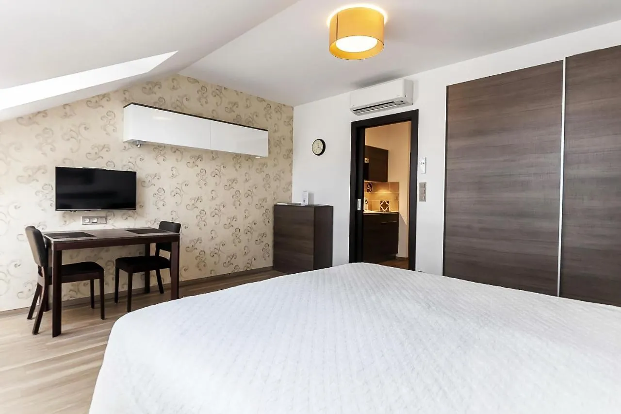פראג Vinohradsky Dum Residence 4*,