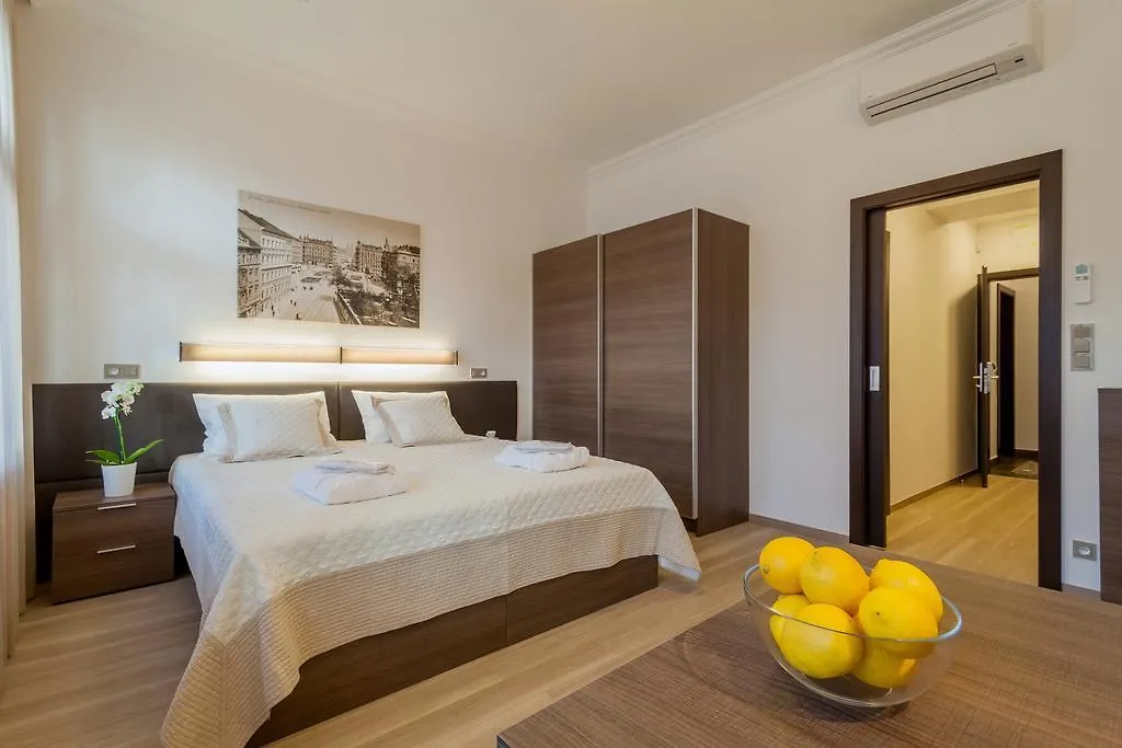 פראג Vinohradsky Dum Residence מלון דירות